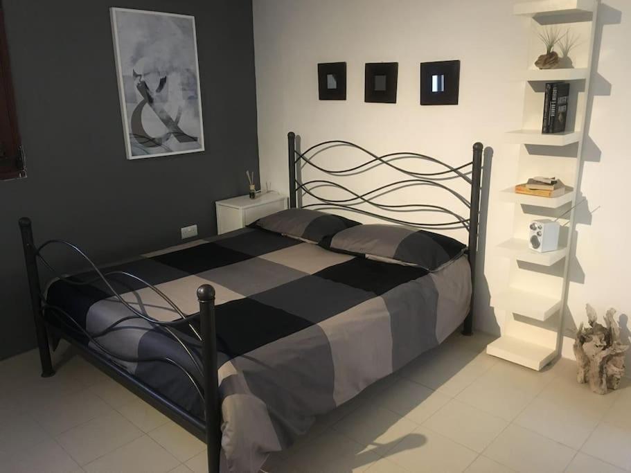 Studio Apartment With Pool In House Of Character. Birkirkara Kültér fotó